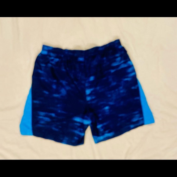 Under Armour Swim Trunks - Picture 4 of 4